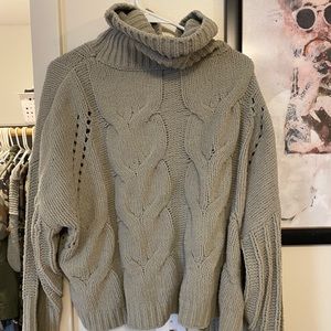 Green cowl turtle neck type sweater